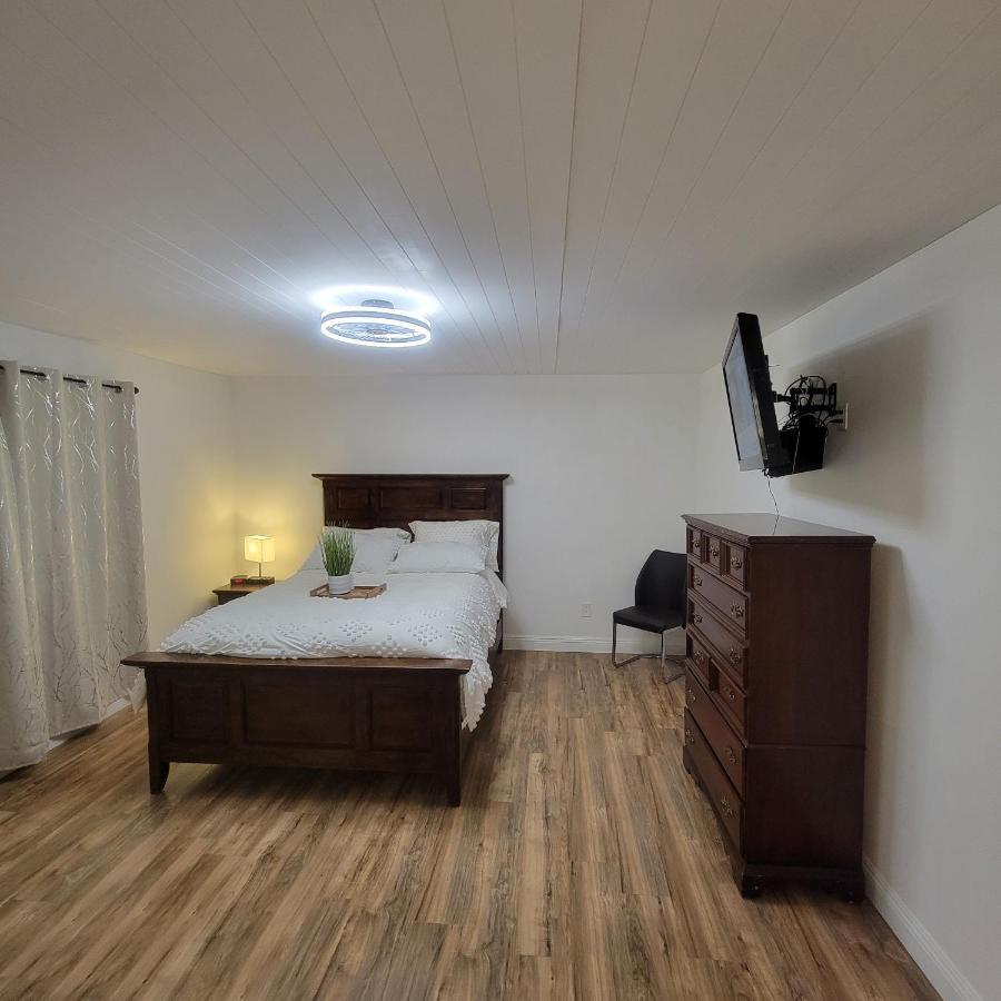 Private Room With Private Bath Rialto Bagian luar foto