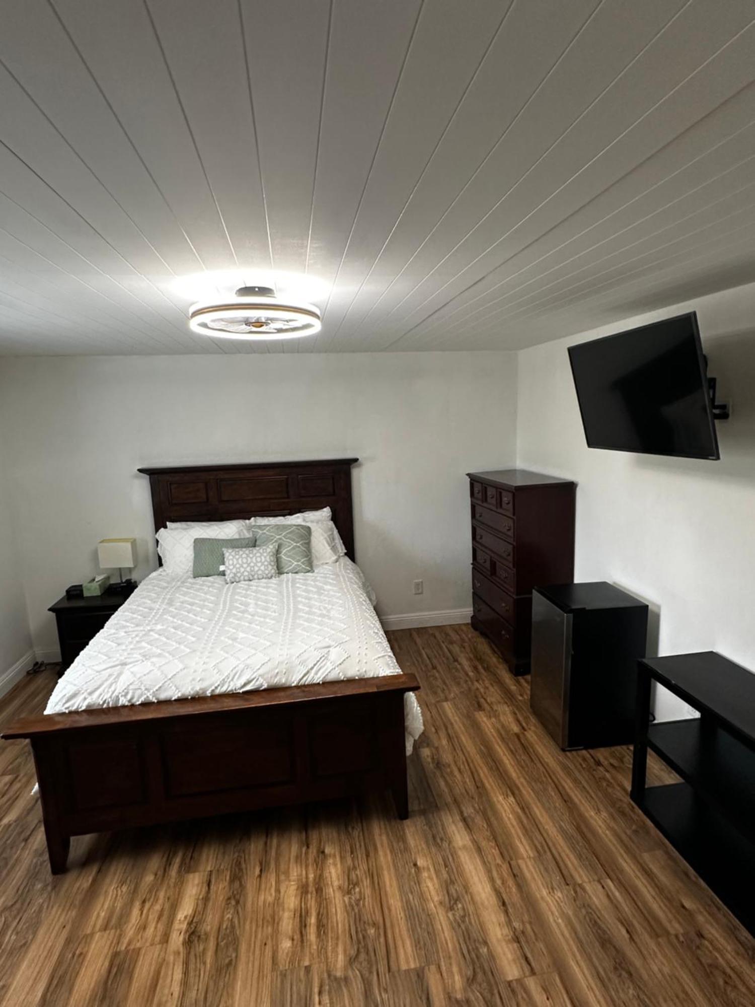 Private Room With Private Bath Rialto Bagian luar foto